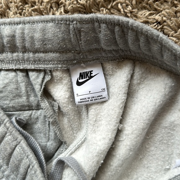 Nike straight sweats - Picture 3 of 3